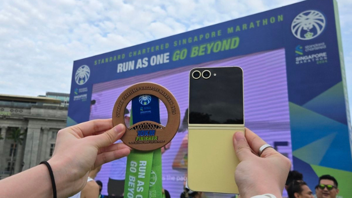 Singapore Marathon 2024: Nge-vlog dengan Galaxy Z Flip 6