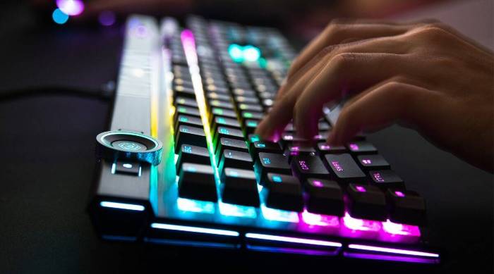 Keyboard Mechanical Paling Nyaman untuk Mengetik