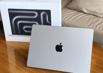 Unboxing MacBook Pro M5 Pro, Isi Kotaknya Sederhana Namun Menawarkan Hal Menarik
